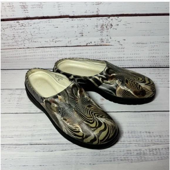 3 Icon shoes - Picture 2 of 3